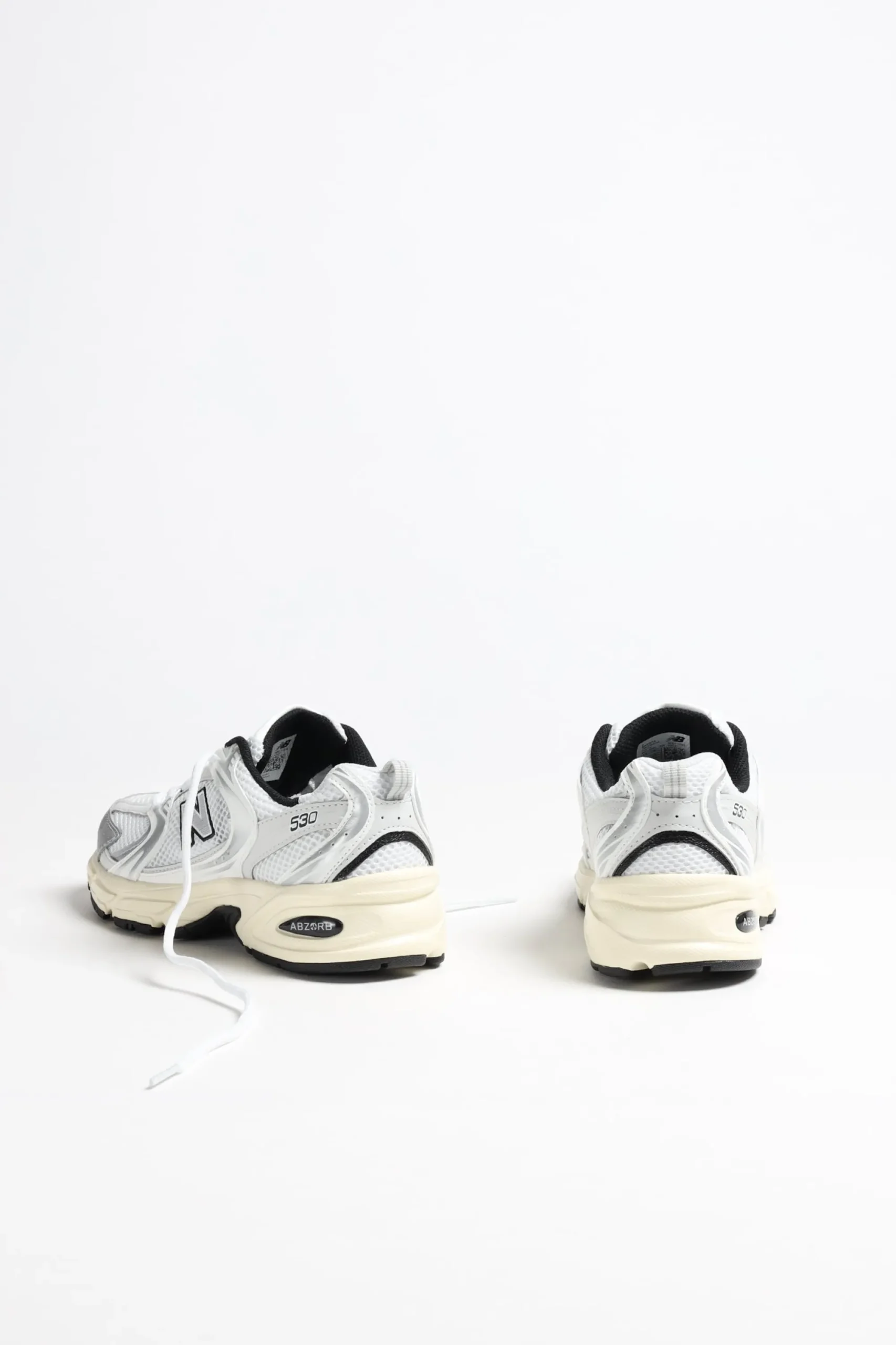 Femme New Balance Baskets 530 En Blanc