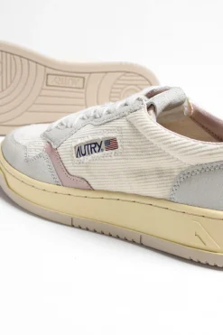 Femme Autry Baskets 01 Low Cord En Blanc/Poudre