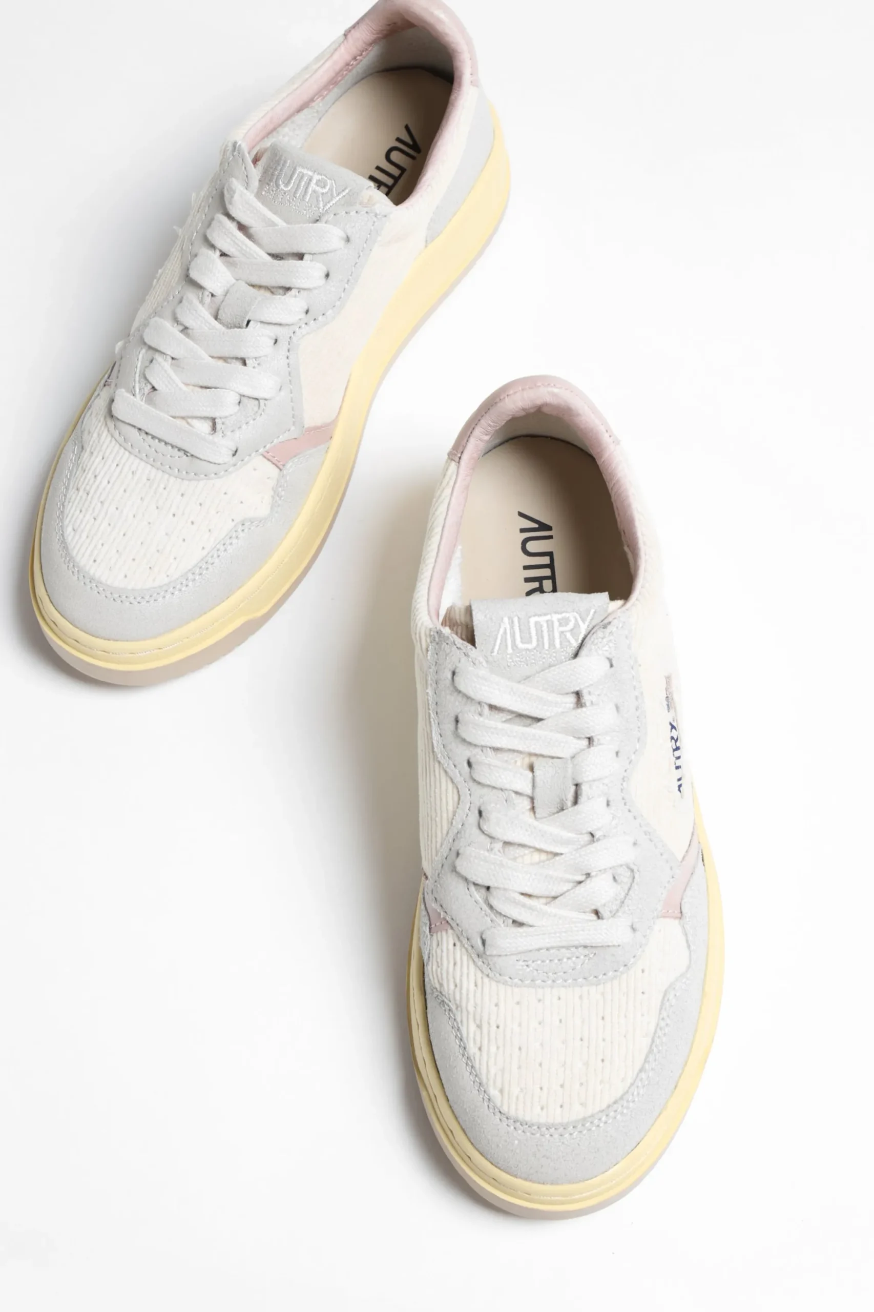 Femme Autry Baskets 01 Low Cord En Blanc/Poudre