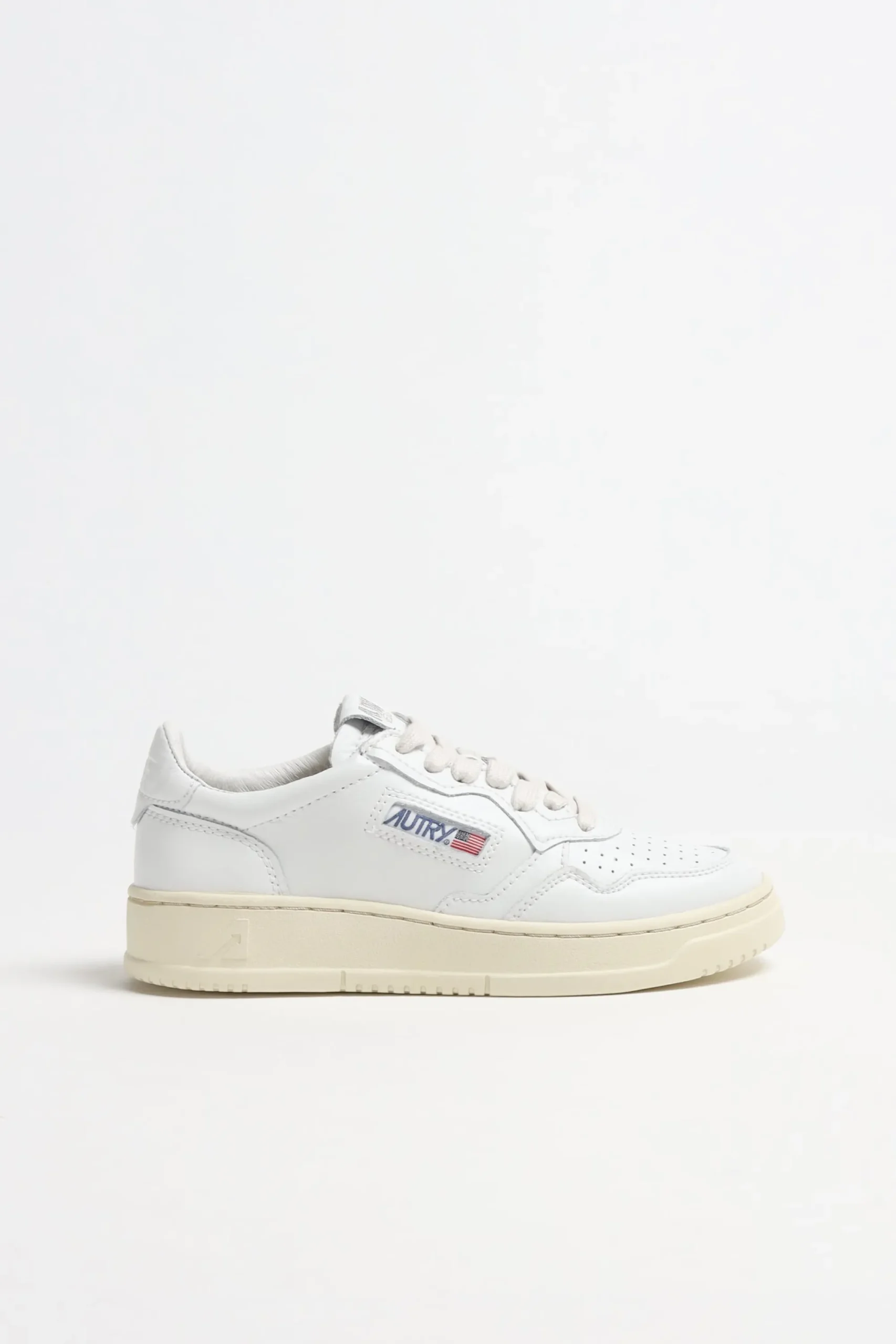 Femme Autry Baskets 01 Low En Blanc