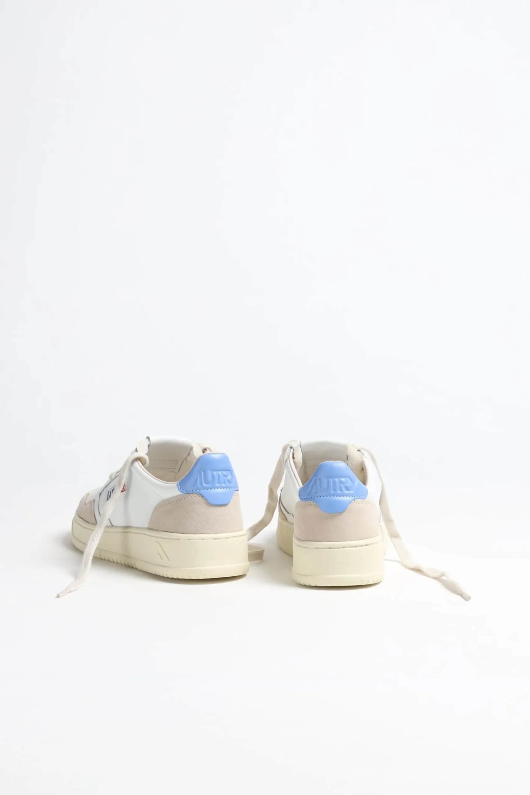 Femme Autry Baskets 01 Low Suede En Blanc/Vista