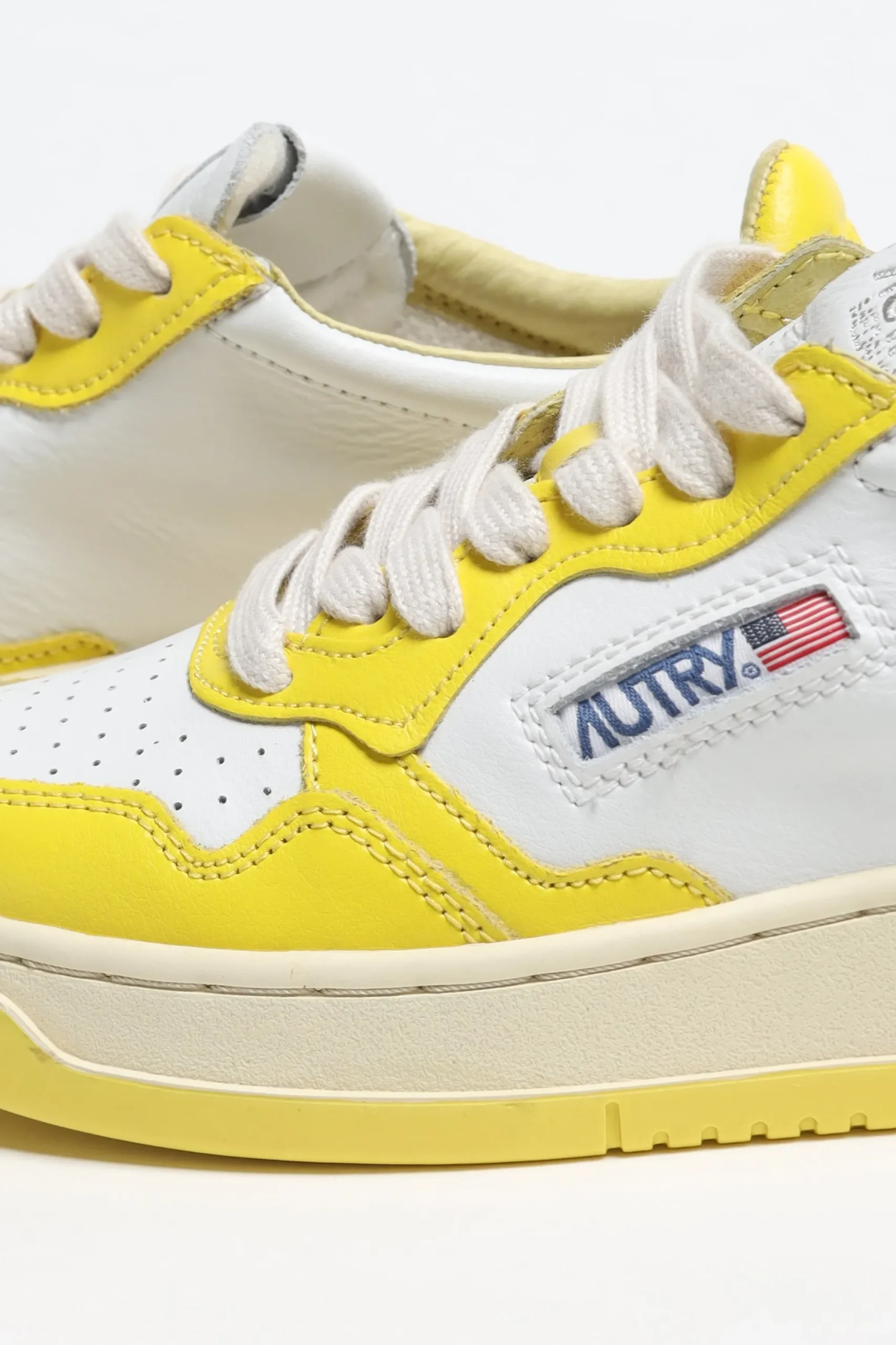 Femme Autry Baskets Bicolor Up En Blanc/Jaune