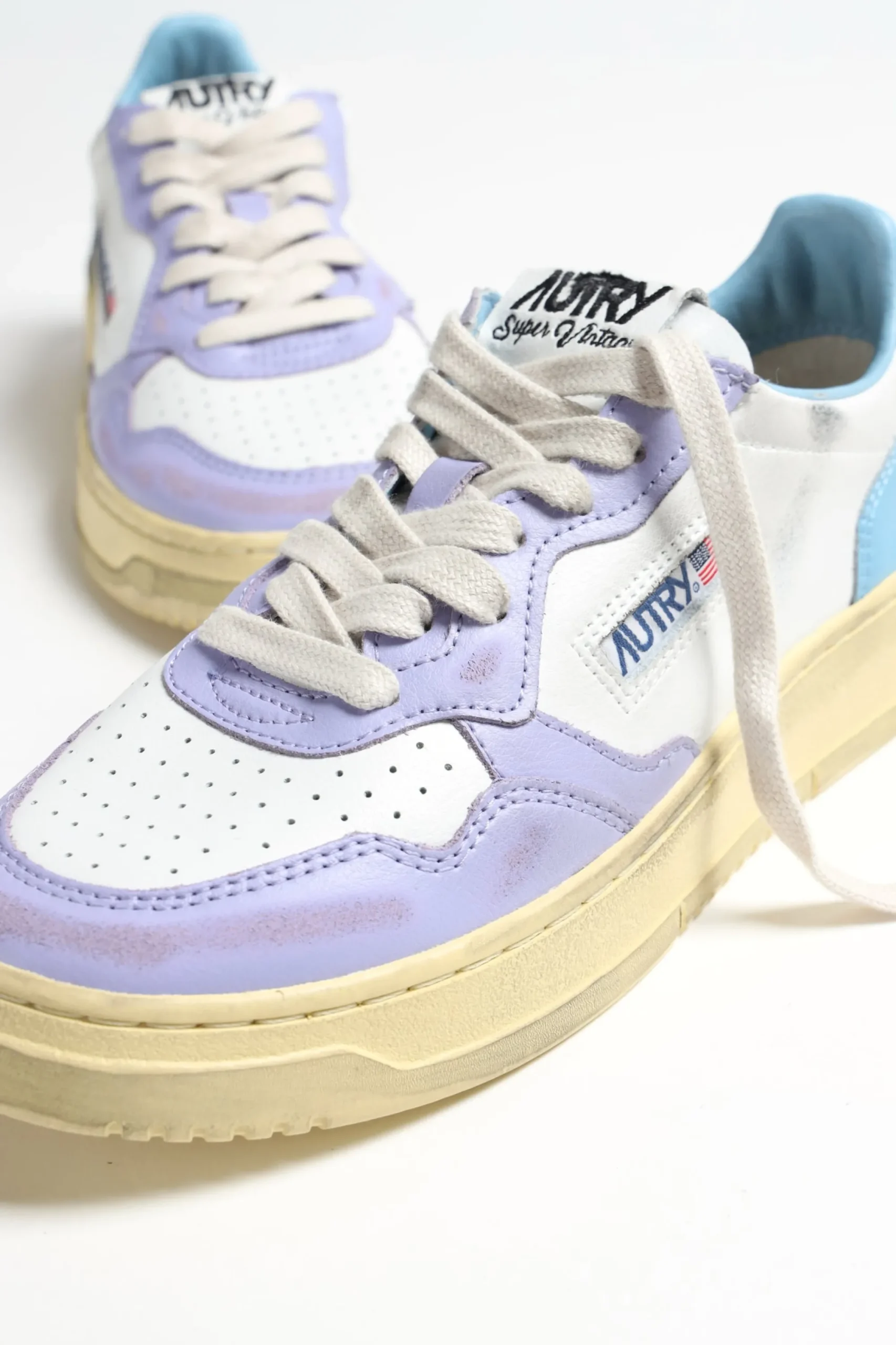 Femme Autry Baskets Super Vintage En Blanc/Lavande/Azur