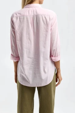 Femme Xirena Blouse Beau En Pink Dew