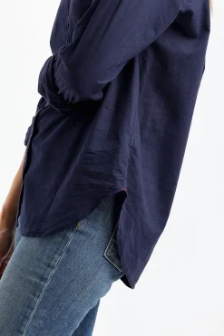 Femme Xirena Blouse Beau In Deep Blue