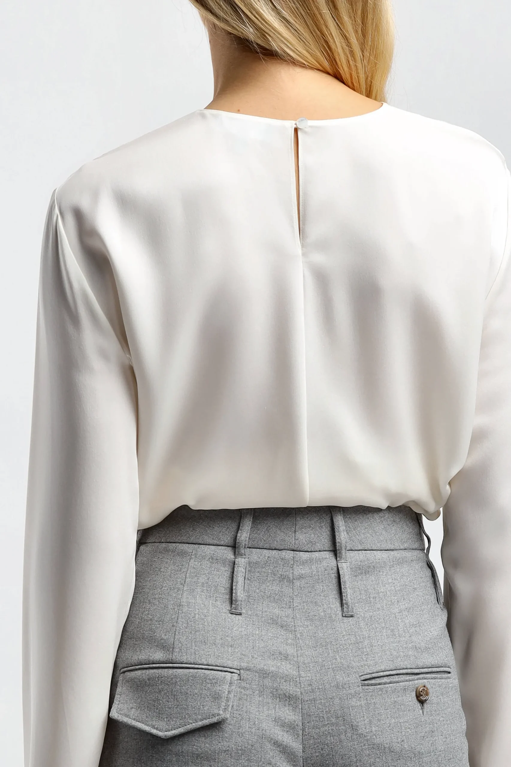 Femme Theory Blouse Cape En Ivoire