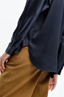 Femme Vince Blouse En Soie Band Collar In Coastal Blue