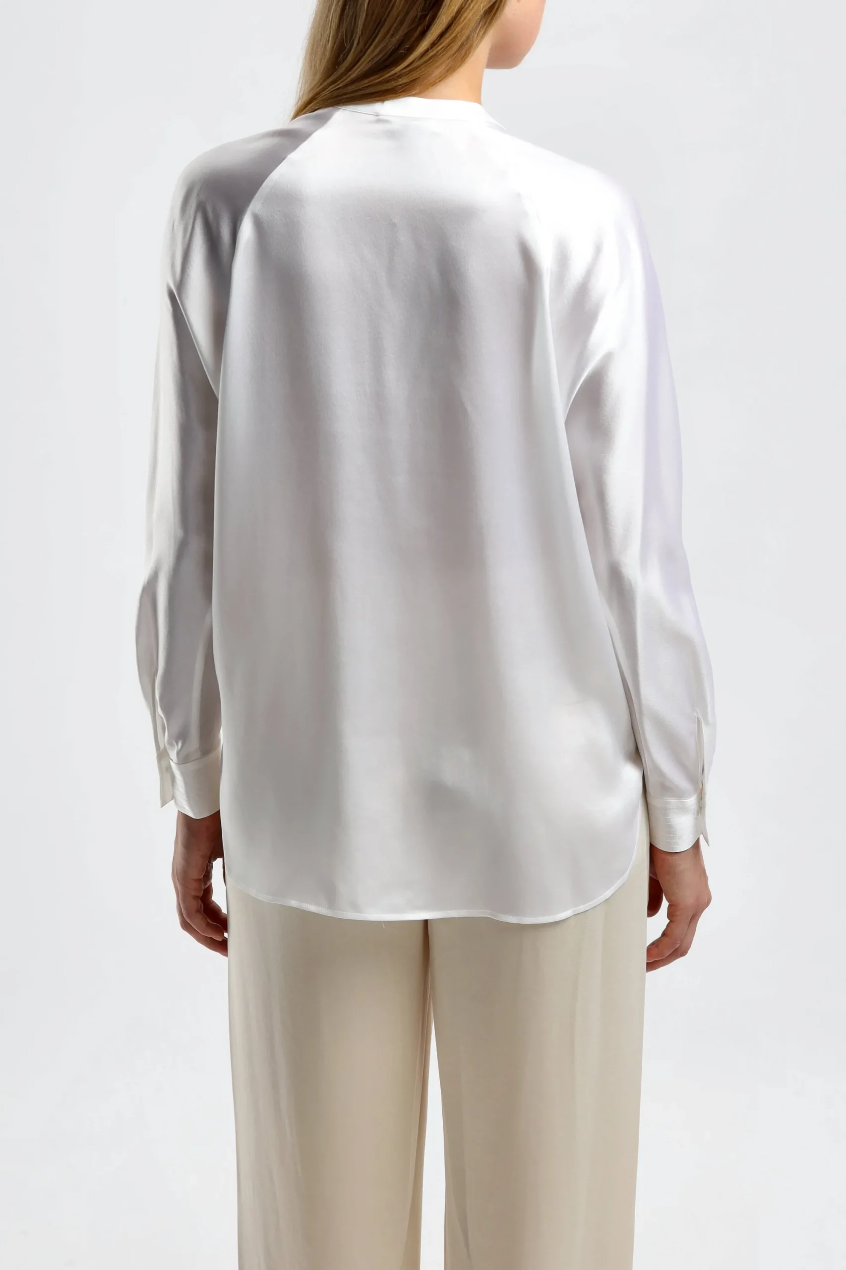 Femme Vince Blouse En Soie Band Collar En Blanc Optique