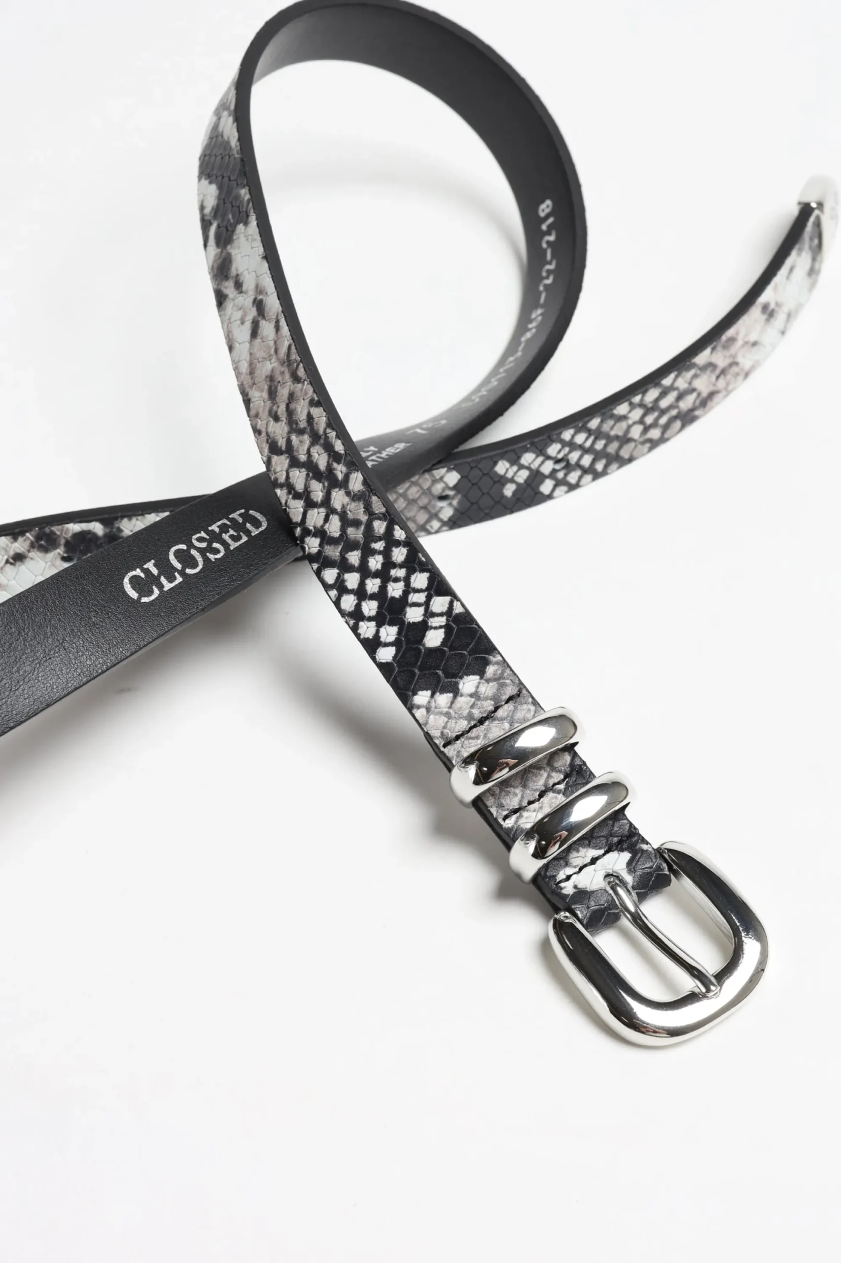 Femme Closed Ceinture Snake En Ivoire