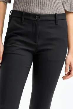 Femme Nine In The Morning Chino Breezy En Noir