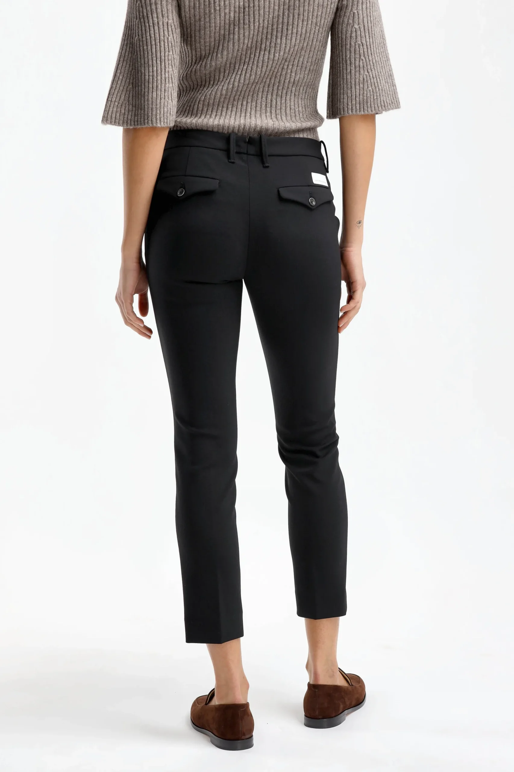 Femme Nine In The Morning Chino Breezy En Noir