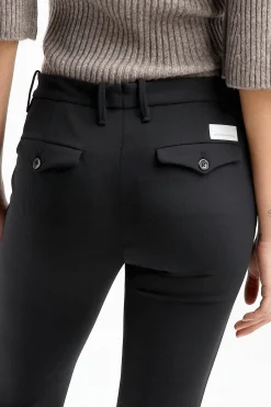 Femme Nine In The Morning Chino Breezy En Noir