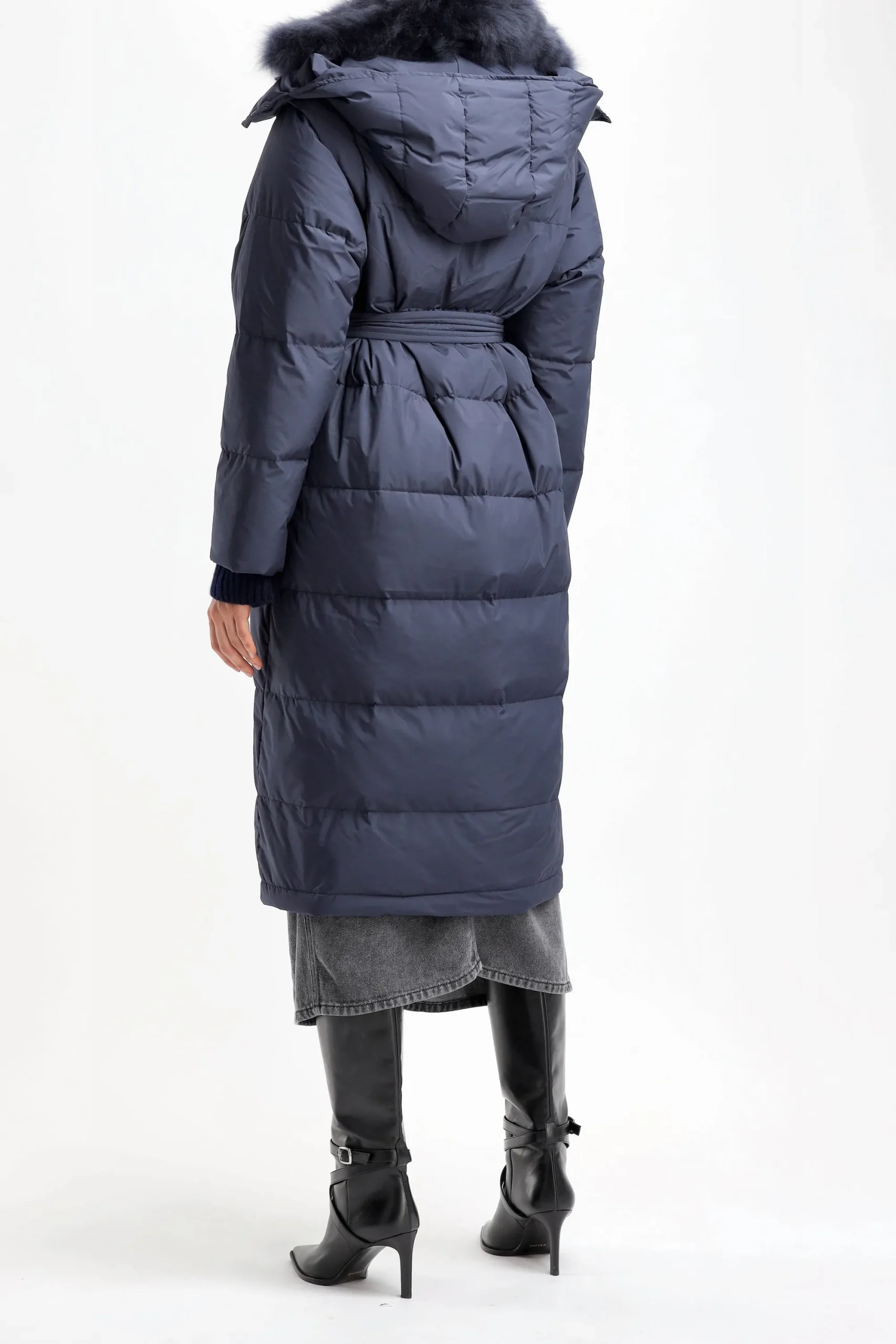 Femme Yves Salomon Manteau De Duvet Ultralight In Midnight