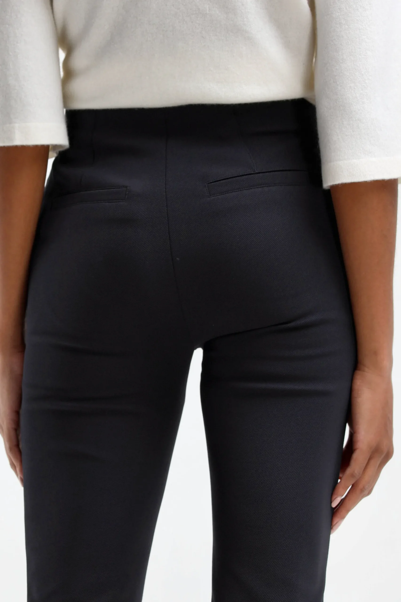 Femme Seductive Pantalon Cindessa En Noir