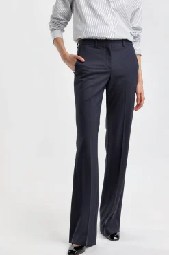 Femme Theory Pantalon Demitria Mid En Nocturne Navy