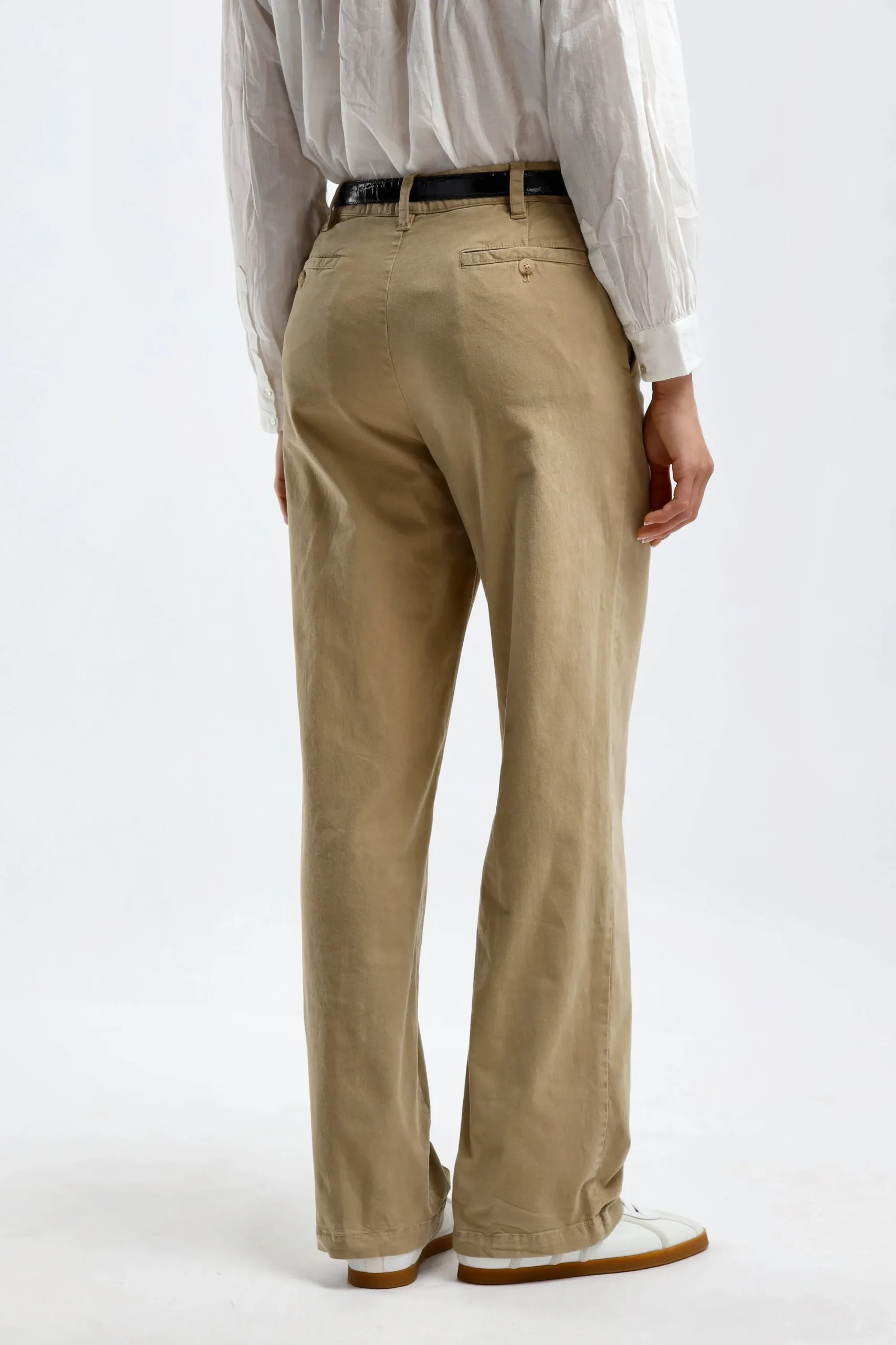 Femme Nili Lotan Pantalon Eliot Boy In Latte