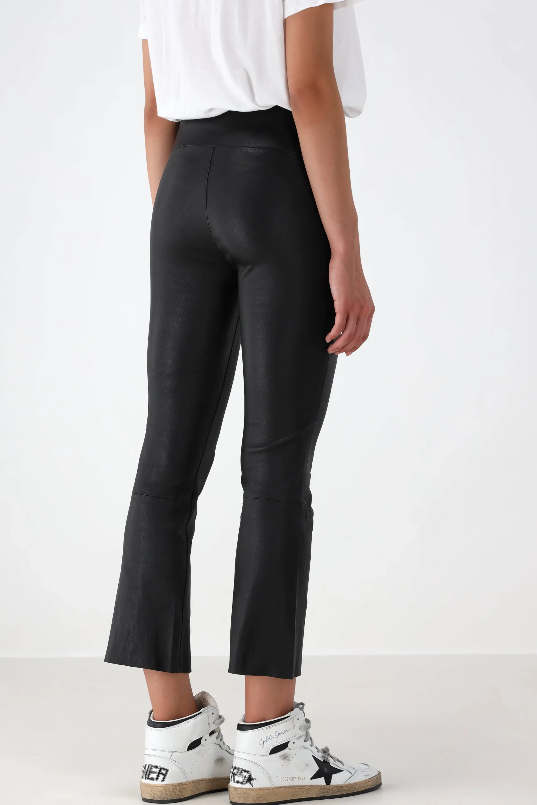 Femme SPRWMN Pantalon En Cuir Crop Flare En Noir