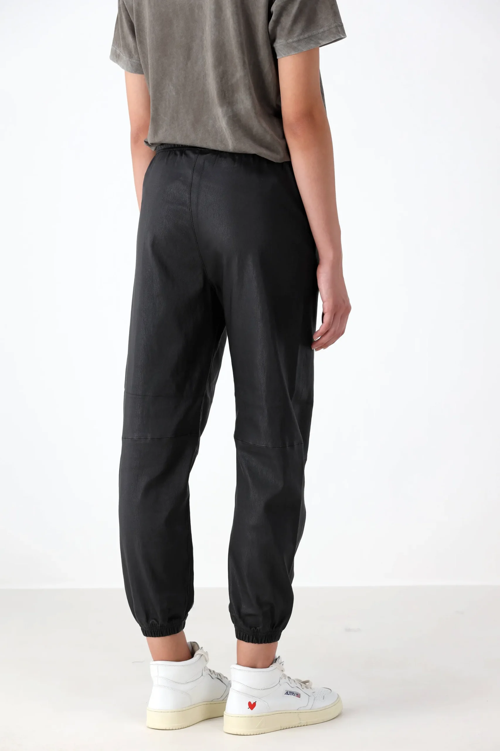 Femme SPRWMN Pantalon En Cuir Jogger En Noir