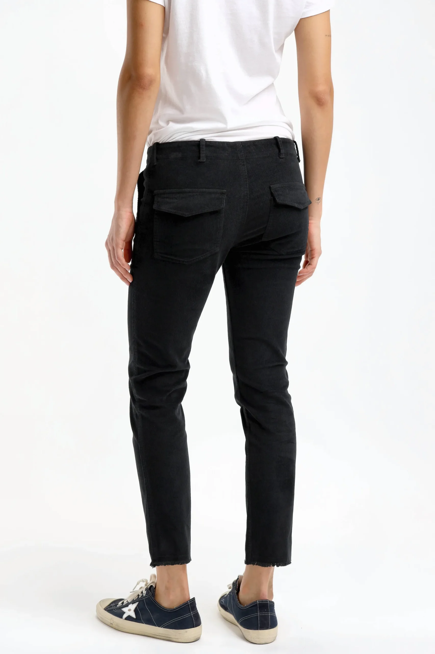 Femme Nili Lotan Pantalon En Velours Cotele Jenna In Jet Black