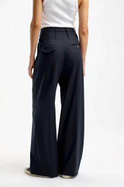Femme Seductive Pantalon Giselle En Marine