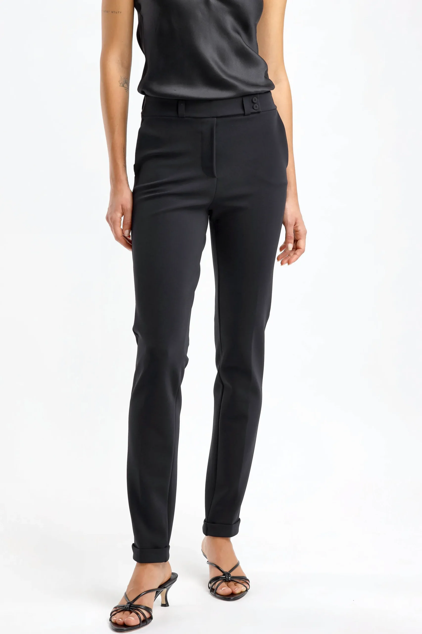 Femme Chiara Boni Pantalon Lisbeth En Noir