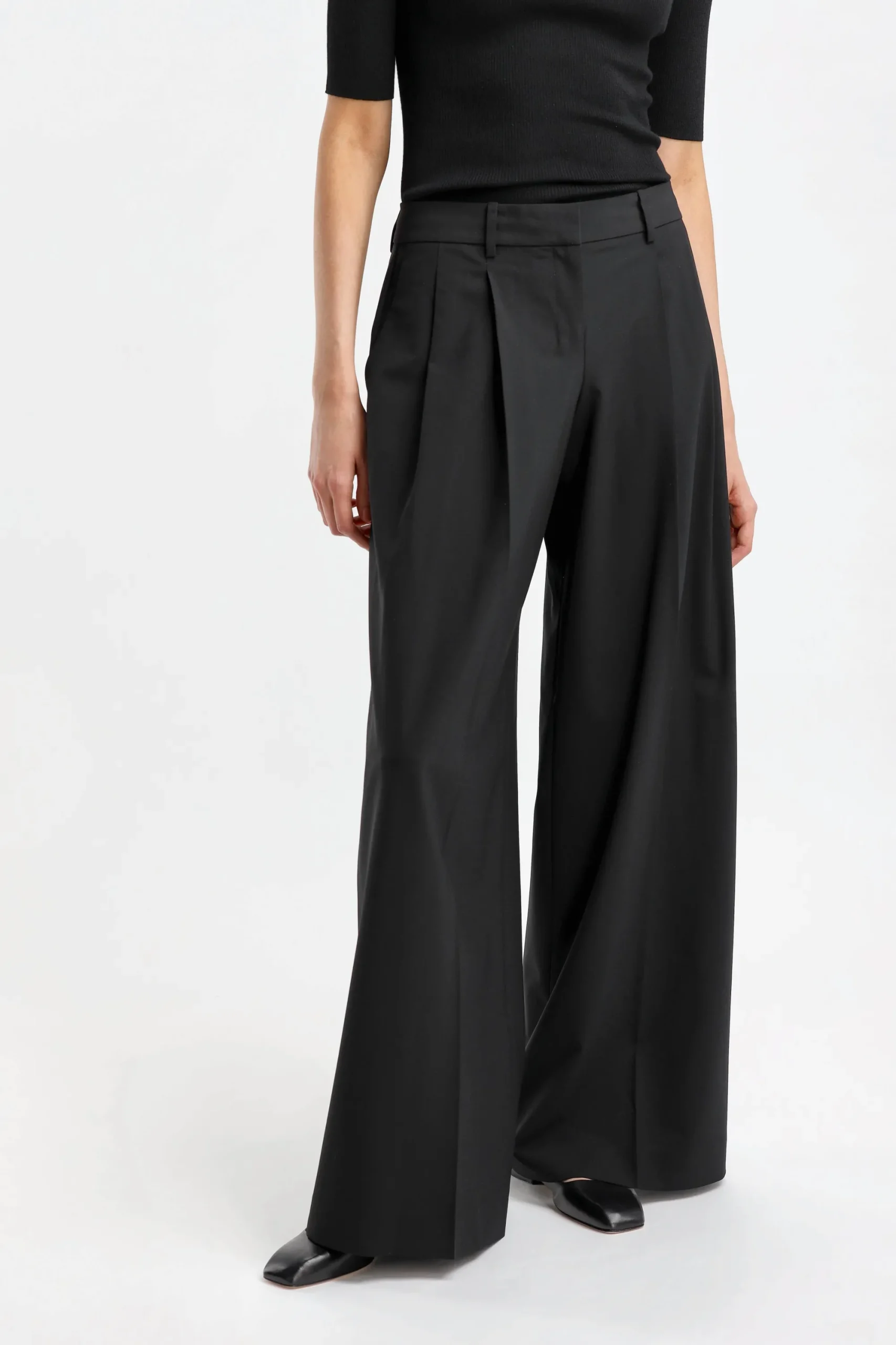Femme Theory Pantalon Low Rise En Noir