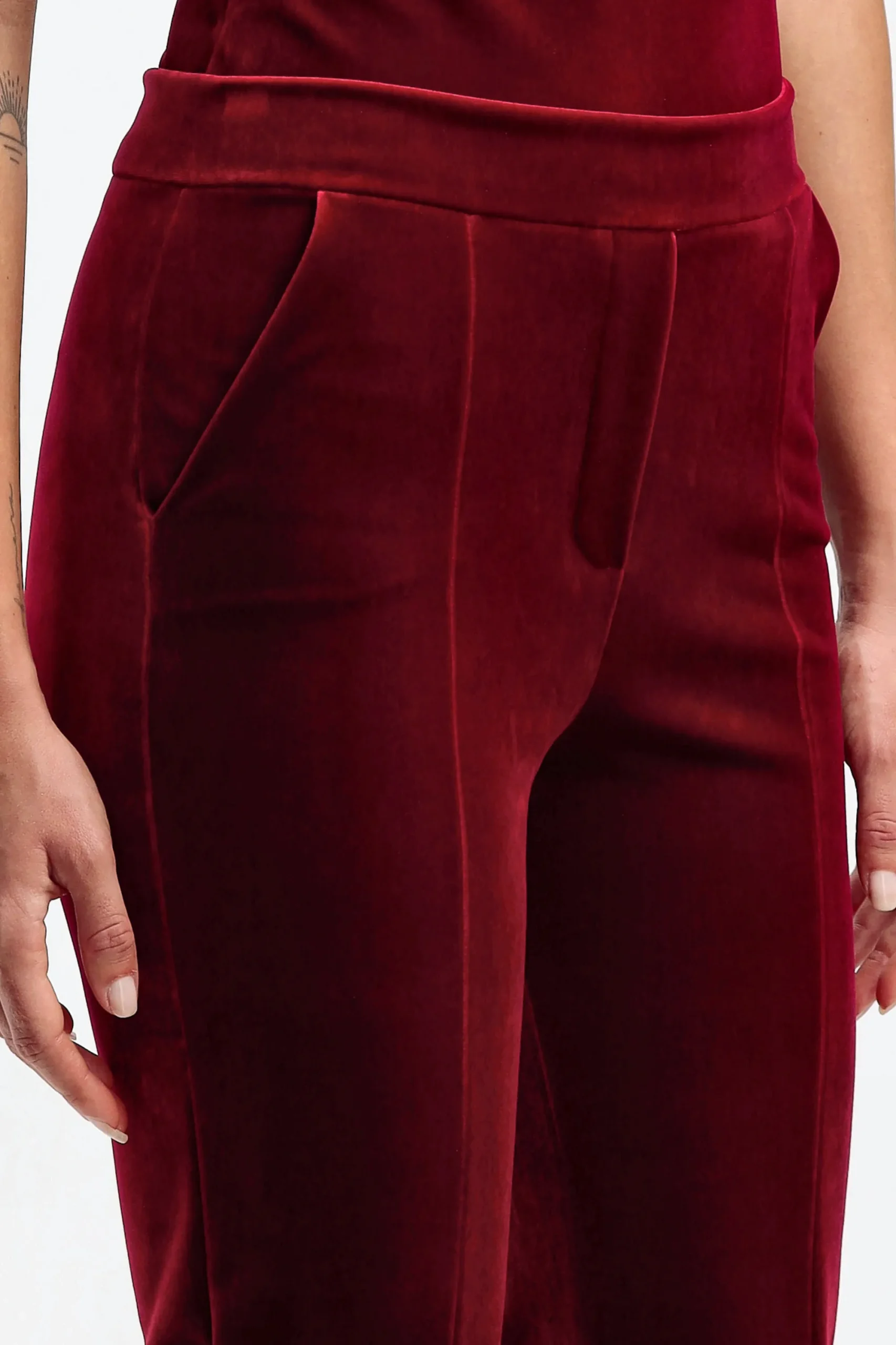 Femme Chiara Boni Pantalon Vika Velvet En Garnet