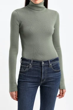 Femme Victoria Beckham Pull A Col Roule En Lichen Green
