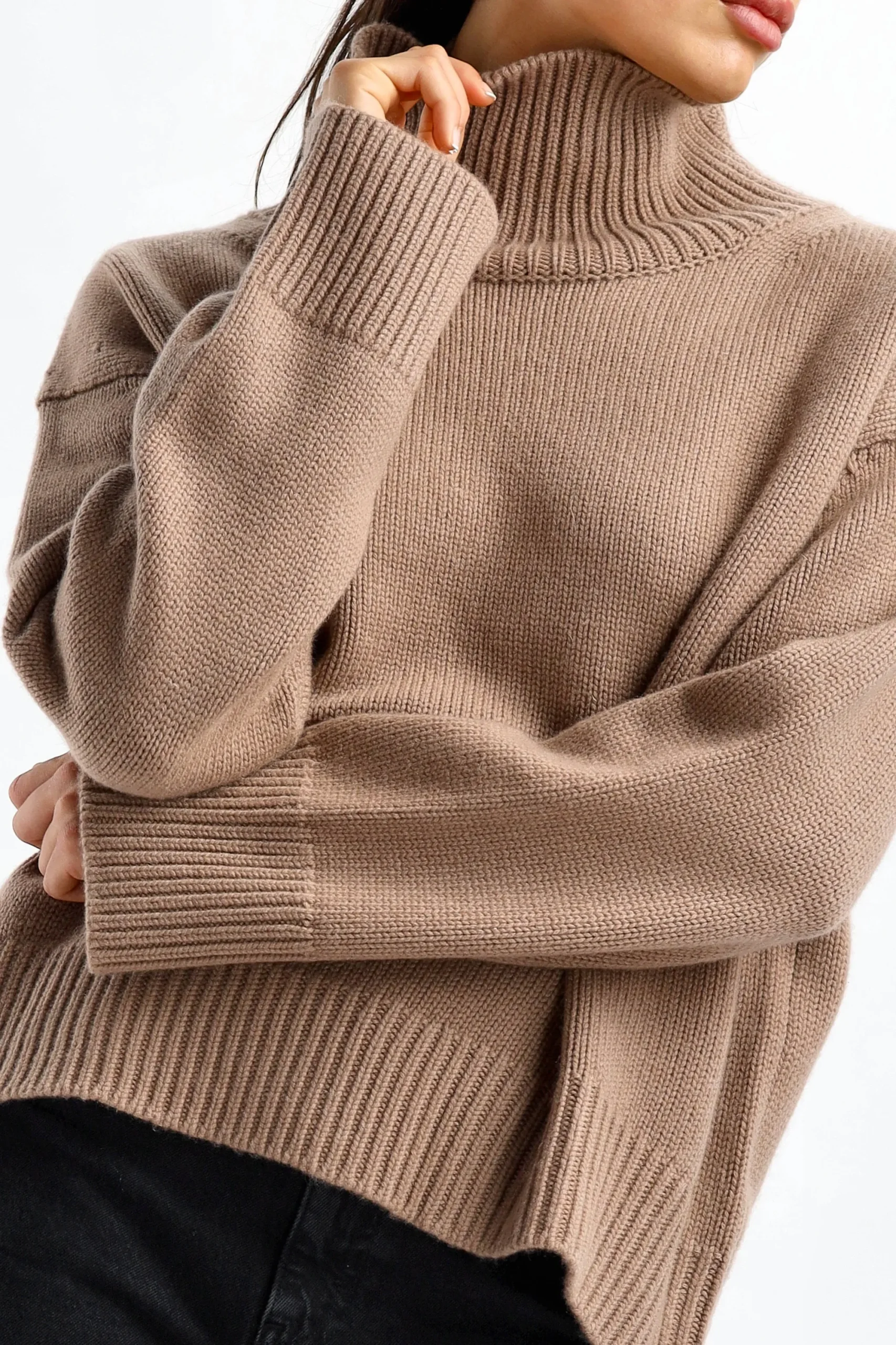 Femme Van Kukil Pull Oceane En Cafe Belge