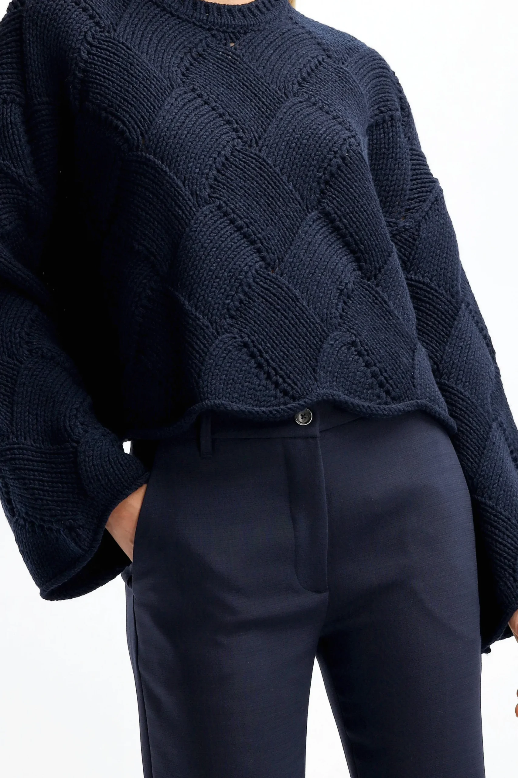 Femme JW Anderson Pull Weave En Marine Fonce