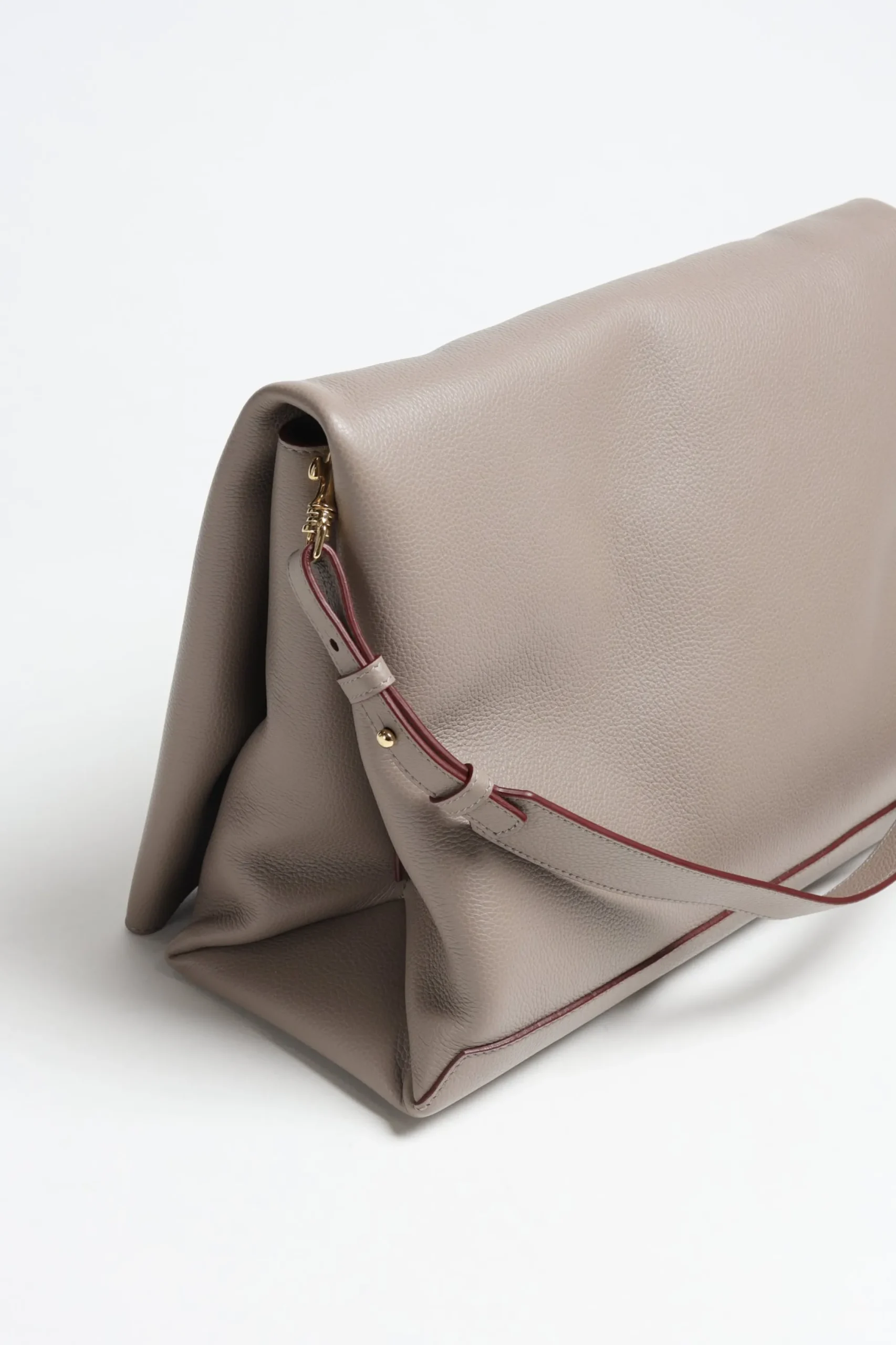 Femme Victoria Beckham Sac Soft Flap Xl En Taupe