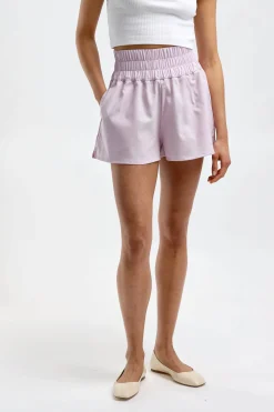 Femme by Aylin Koenig Short Lori En Lavande Fondue