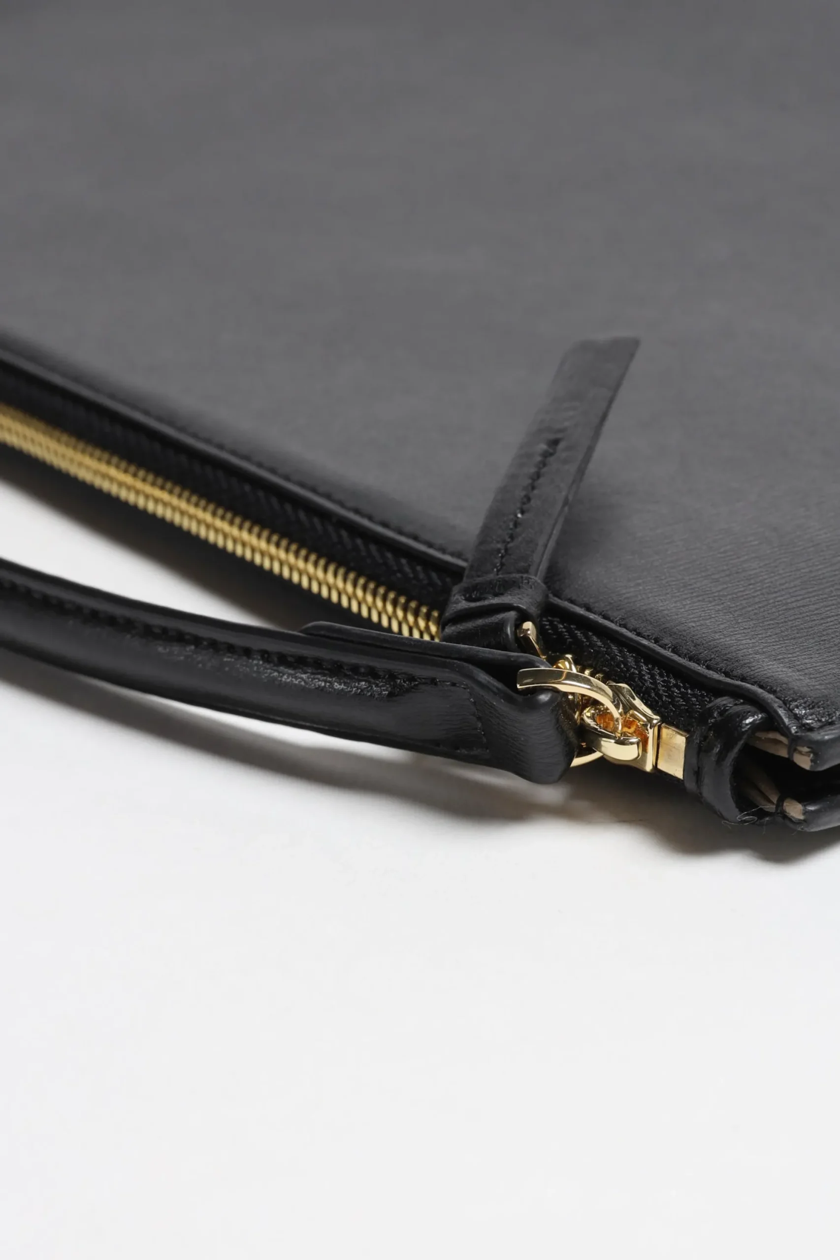 Femme Toteme Tote Slim En Noir